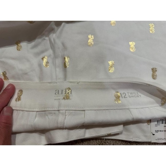 New ANA Approach Women's Twill Shorts Size 12 White Gold Pineapple Print $30 - Picture 4 of 7